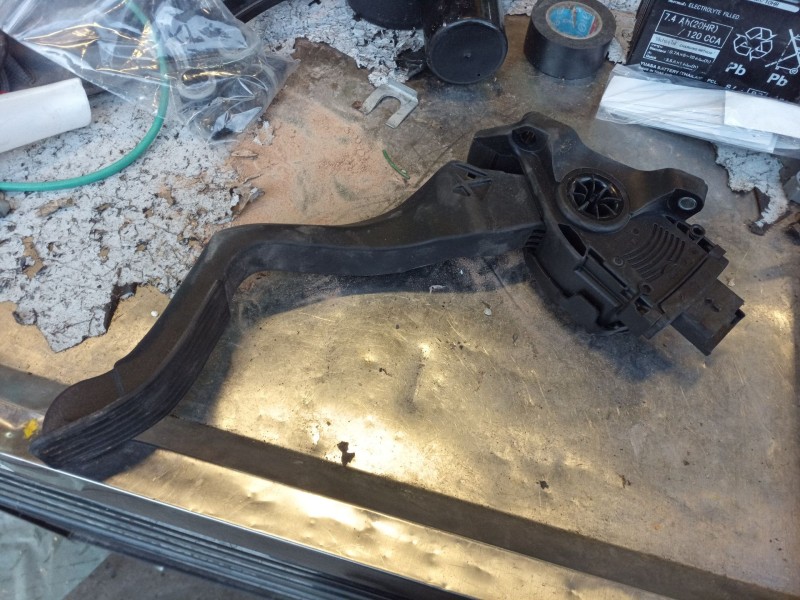 Recambio de pedal acelerador para citroën c3 aircross ii van (2c_, 2r_) puretech 82 referencia OEM IAM   