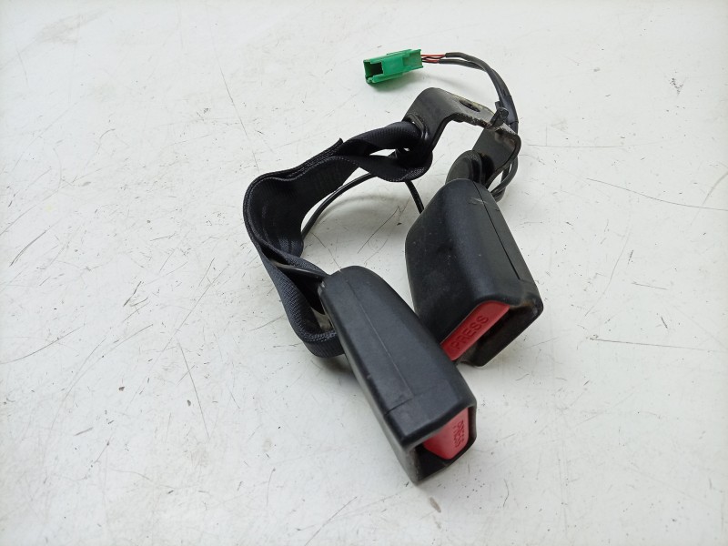 Recambio de enganche cinturon central para tesla model 3 ev referencia OEM IAM   