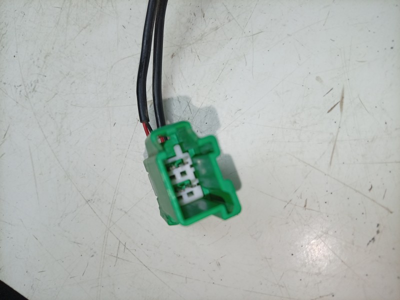 Recambio de enganche cinturon central para tesla model 3 ev referencia OEM IAM   