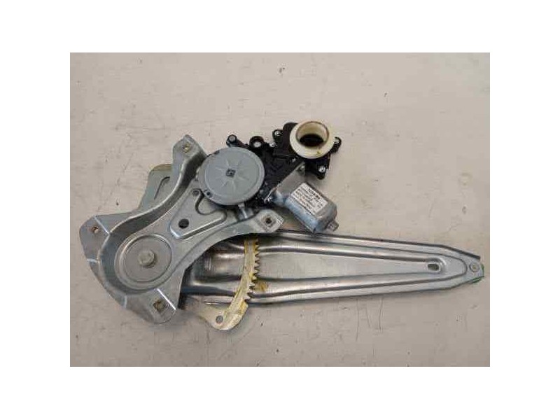 Recambio de elevalunas trasero izquierdo para toyota auris 1.2 16v turbo cat referencia OEM IAM 85710024503  