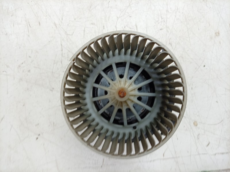 Recambio de motor calefaccion para citroën c3 aircross ii van (2c_, 2r_) puretech 82 referencia OEM IAM  HB613001 