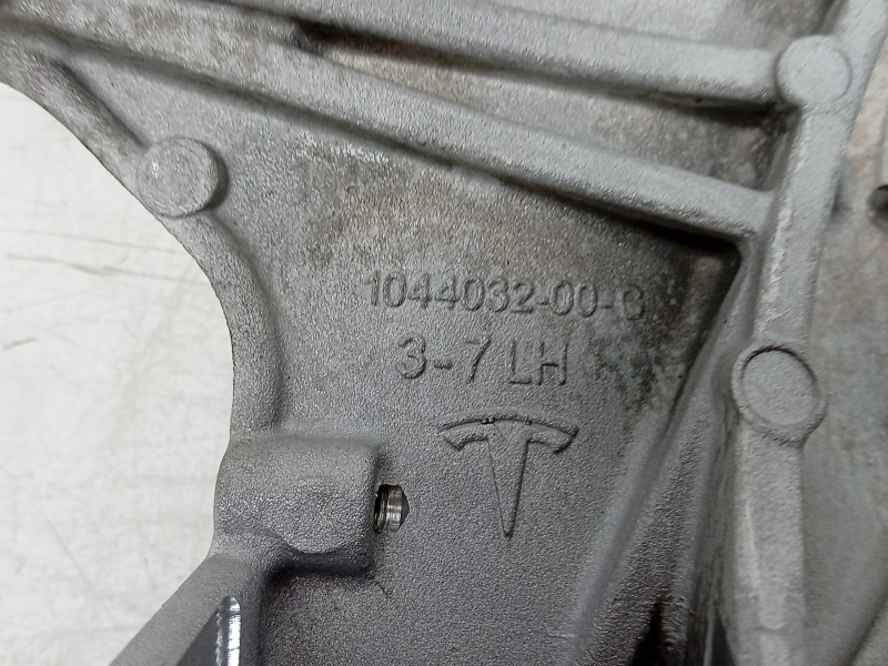 Recambio de soporte amortiguador para tesla model 3 ev referencia OEM IAM 104403200C 134439100A 