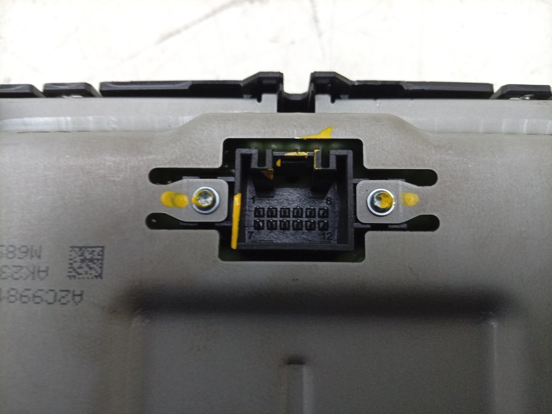 Recambio de pantalla multifuncion para volkswagen polo vi (aw1, bz1, ae1) 1.0 tsi referencia OEM IAM 5NN919605B 5NN919605B 