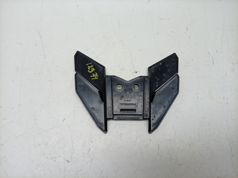 Recambio de moldura para honda cb 1000 sp referencia OEM IAM  80161MKYD500 