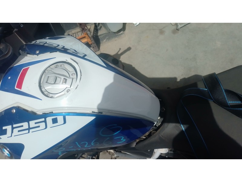 Recambio de moldura para bmw r 1250 r 1250 r (1r13) referencia OEM IAM   