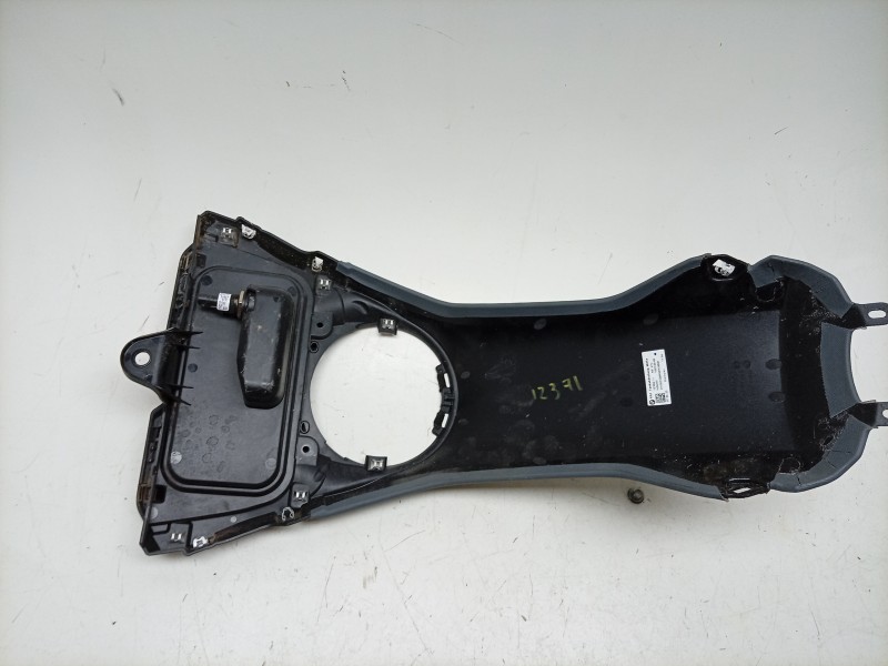 Recambio de moldura para bmw r 1300 gs referencia OEM IAM 46631683198 1541476 