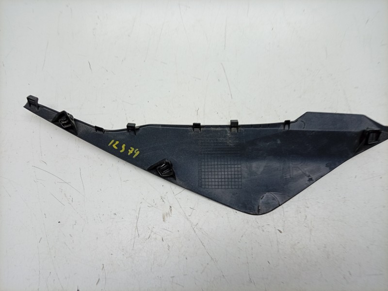 Recambio de moldura para honda cb 1000 sp referencia OEM IAM  77241MLLD000 