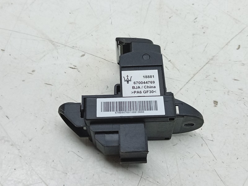 Recambio de palanca freno para maserati levante suv (m161) 3.0 d q4 referencia OEM IAM  670044769 