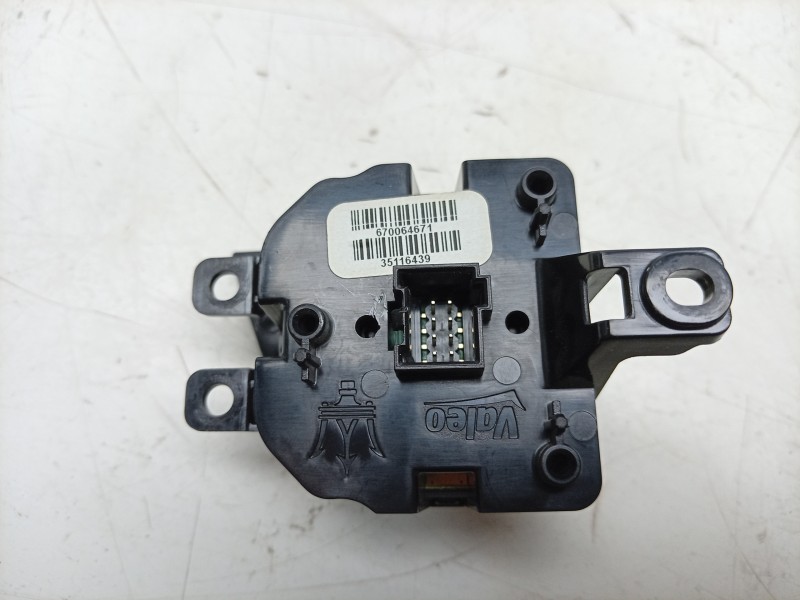 Recambio de mando volante para maserati levante suv (m161) 3.0 d q4 referencia OEM IAM  670064671 