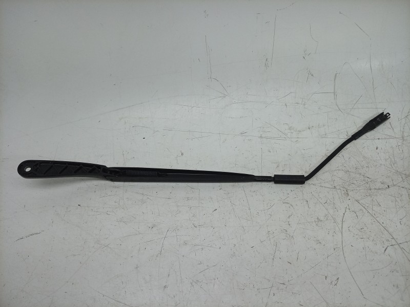 Recambio de brazo limpia delantero derecho para ford transit courier b460 furgoneta/monovolumen 1.5 tdci referencia OEM IAM  ET7