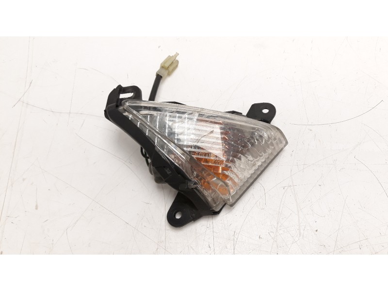 Recambio de piloto delantero derecho para kawasaki zzr 1400 referencia OEM IAM 230400122  