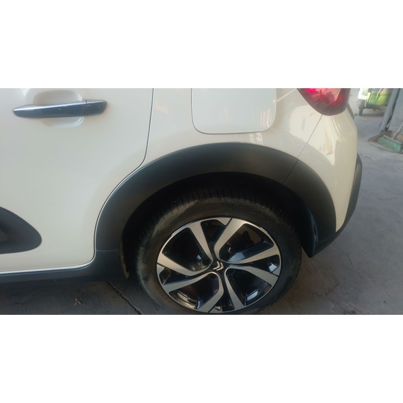Recambio de aletin trasero izquierdo para citroën c3 iii (sx) 1.5 bluehdi 100 (sxyhyp, sxyhtu) referencia OEM IAM   