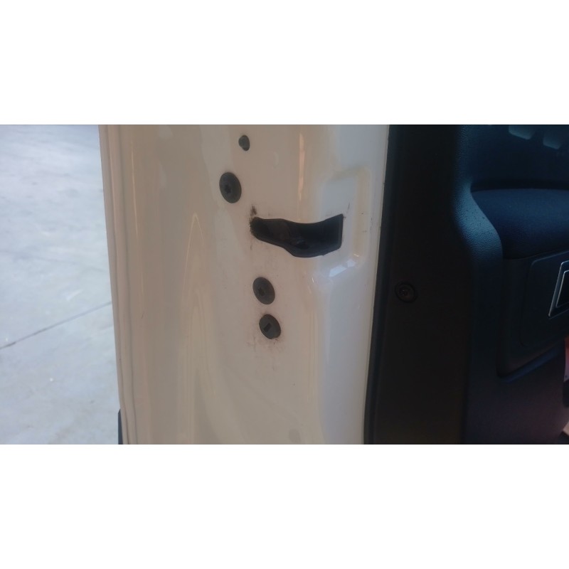 Recambio de cerradura puerta delantera izquierda para citroën c3 iii (sx) 1.5 bluehdi 100 (sxyhyp, sxyhtu) referencia OEM IAM   