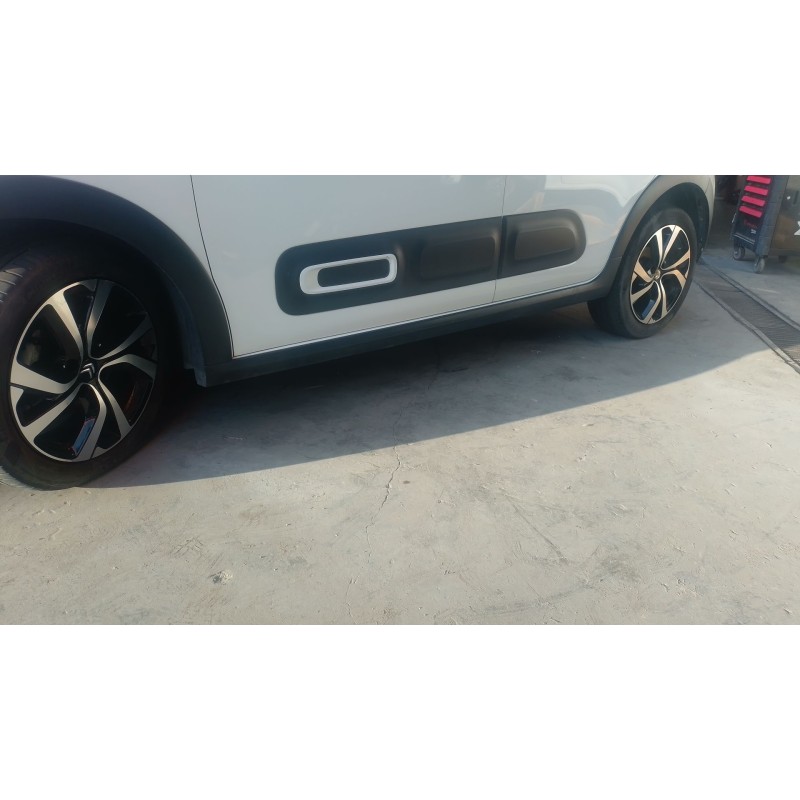Recambio de estribos laterales para citroën c3 iii (sx) 1.5 bluehdi 100 (sxyhyp, sxyhtu) referencia OEM IAM   
