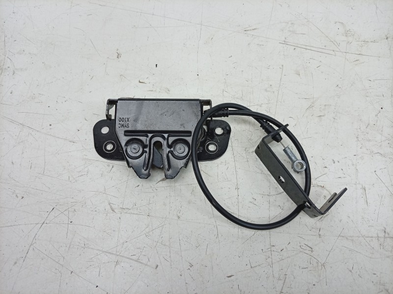 Recambio de cerradura capo para kg mobility tivoli referencia OEM IAM  7111037001 