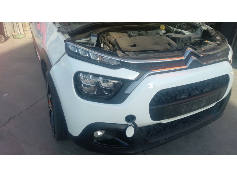 Recambio de paragolpes delantero para citroën c3 iii (sx) 1.5 bluehdi 100 (sxyhyp, sxyhtu) referencia OEM IAM   