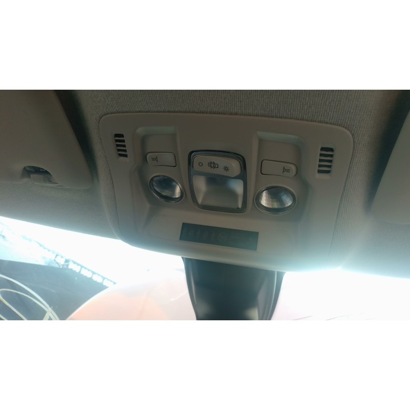 Recambio de luz interior para citroën c3 iii (sx) 1.5 bluehdi 100 (sxyhyp, sxyhtu) referencia OEM IAM   