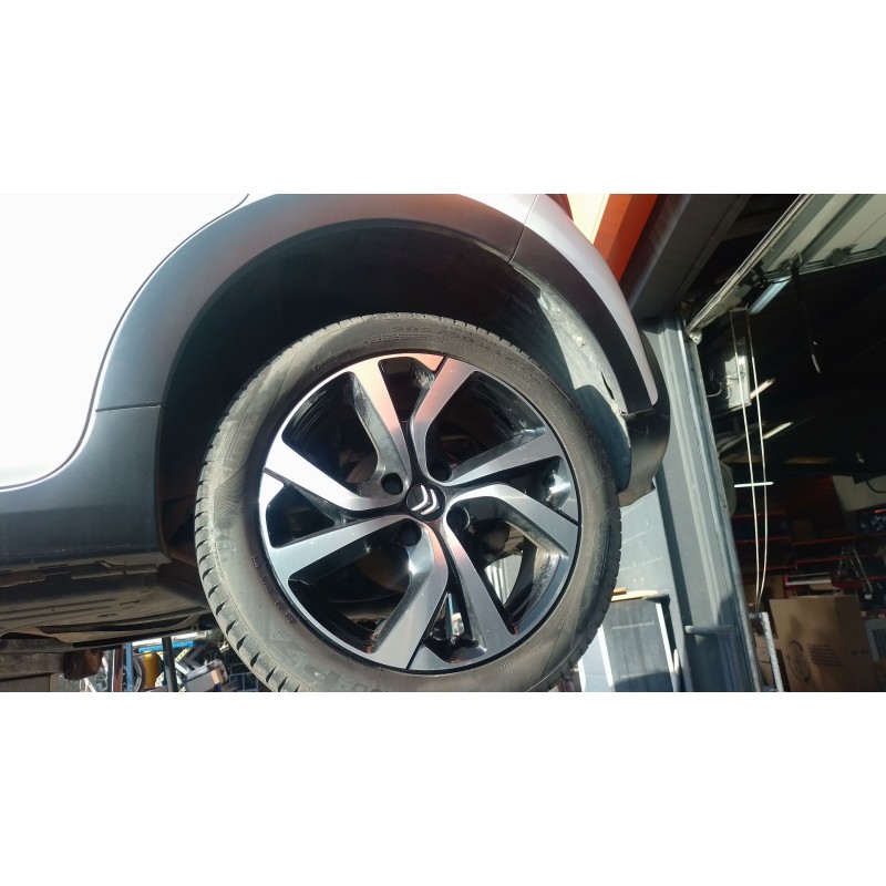 Recambio de paso rueda trasero izquierdo para citroën c3 iii (sx) 1.5 bluehdi 100 (sxyhyp, sxyhtu) referencia OEM IAM   