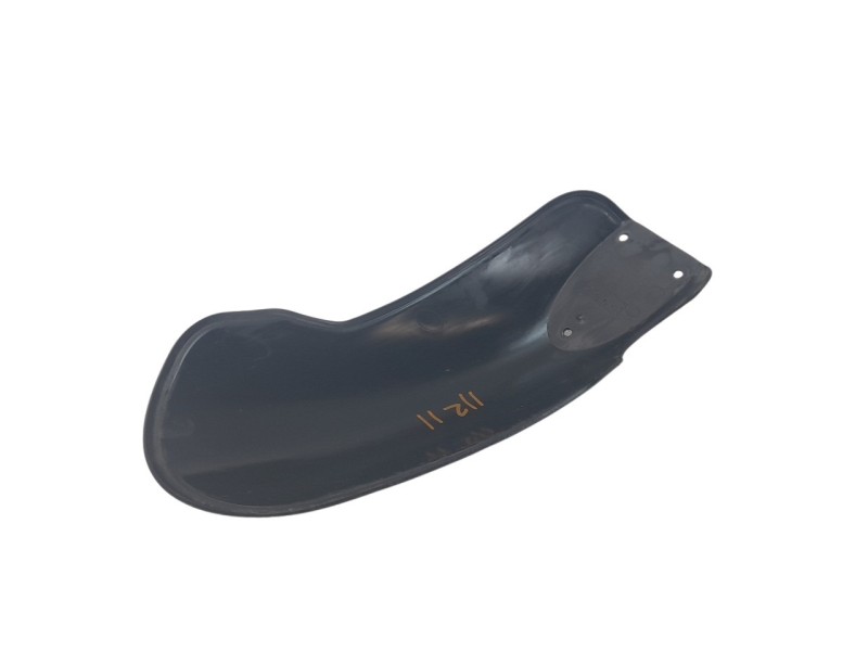 Recambio de guardabarros trasero para mondial cr / 0 / 0 hps cafe racer referencia OEM IAM 679618  