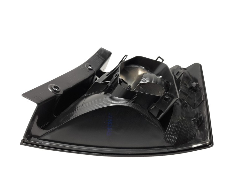 Recambio de piloto trasero izquierdo para skoda fabia referencia OEM IAM  6V6945111 103F19671771/8180531/SK3284154