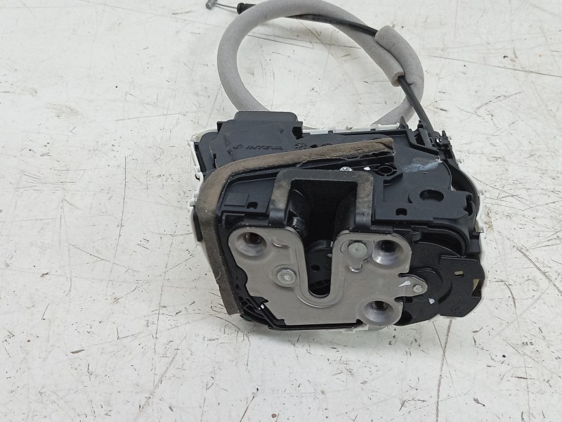 Recambio de cerradura puerta delantera izquierda para mg zs suv (azs1) 1.5 vti referencia OEM IAM 10640587 10845780 