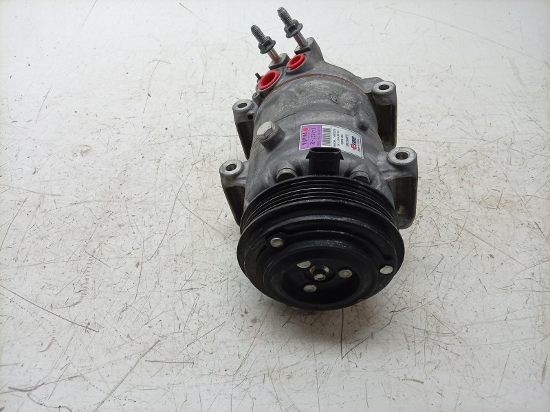 Recambio de compresor aire acondicionado para ssangyong xlv suv e-xgi 160 referencia OEM IAM 1731303211 1731313111 