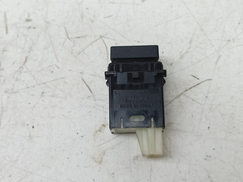 Recambio de interruptor para subaru xv (gt, g24) 2.0 i awd (gt7) referencia OEM IAM  83211AL011 