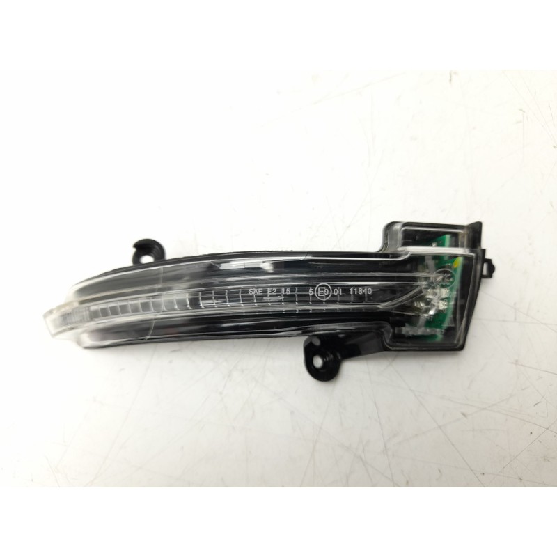 Recambio de piloto retrovisor derecho para renault clio v (b7_) 1.0 lpg (b7mt) referencia OEM IAM  963053102R 1051804021/550040A