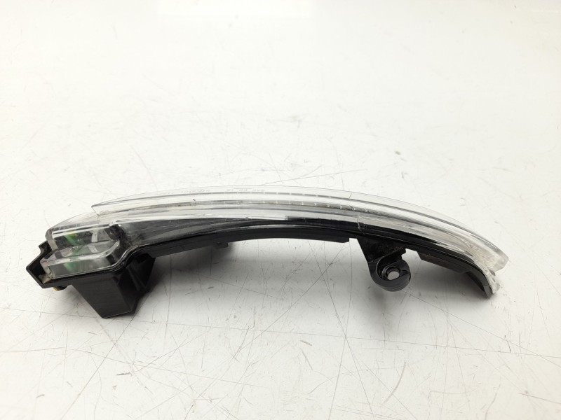 Recambio de piloto retrovisor derecho para renault clio v (b7_) 1.0 lpg (b7mt) referencia OEM IAM  963053102R 1051804021/550040A