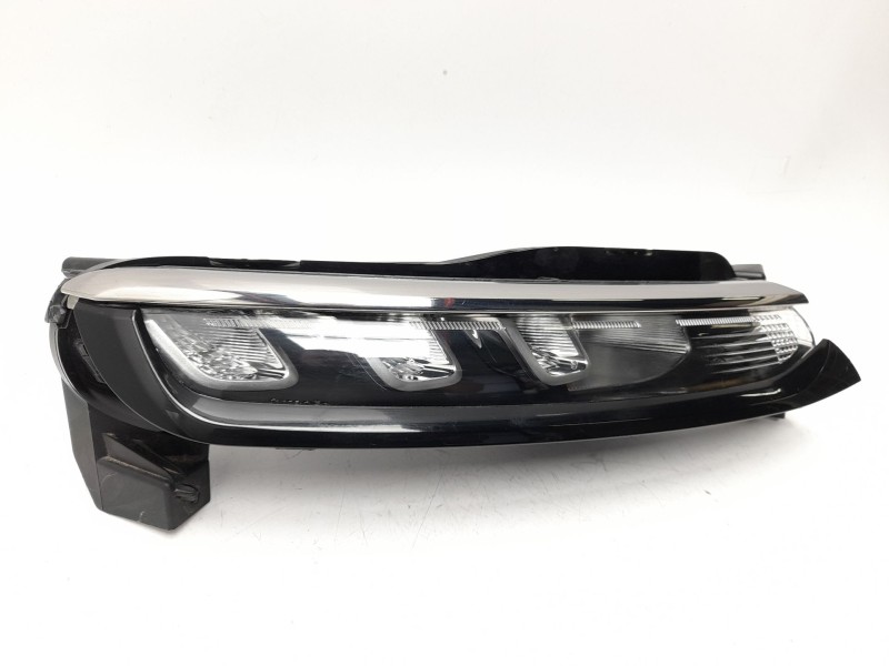 Recambio de piloto delantero derecho para citroën c3 aircross ii van (2c_, 2r_) puretech 82 referencia OEM IAM  9843218880 