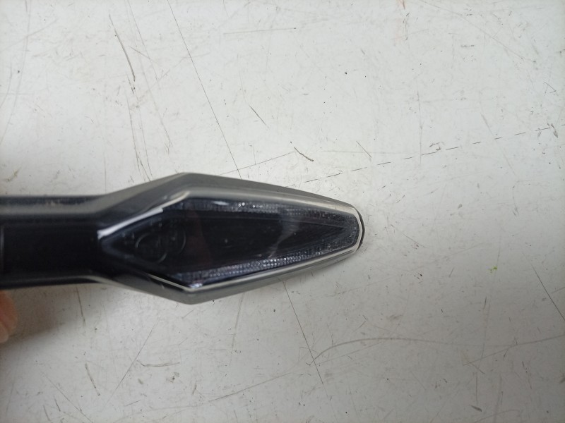 Recambio de piloto trasero izquierdo para bmw f 750 gs referencia OEM IAM 63138534352 63138534352 