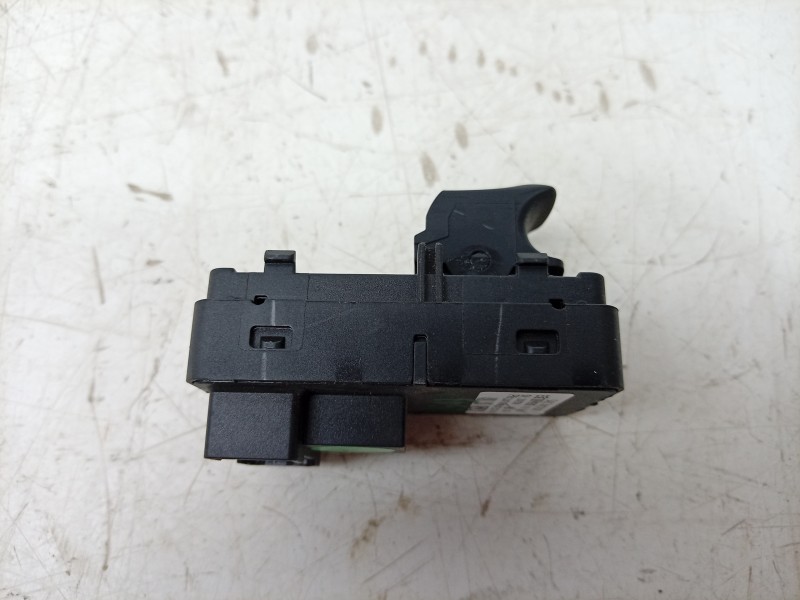 Recambio de mando elevalunas trasero derecho para mg zs suv (azs1) 1.5 vti referencia OEM IAM  10470989 