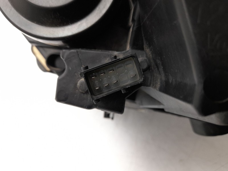 Recambio de faro derecho para citroën c3 aircross ii van (2c_, 2r_) puretech 82 referencia OEM IAM  YQ00721080 
