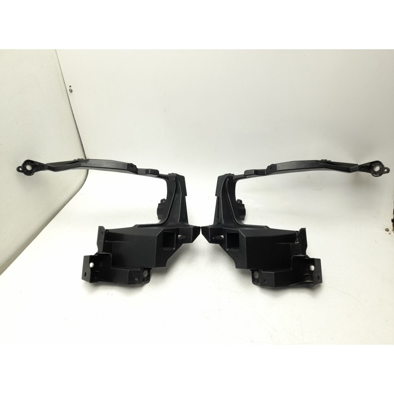 Recambio de soporte paragolpes delantero para citroën c3 aircross ii van (2c_, 2r_) puretech 82 referencia OEM IAM  1682869280 