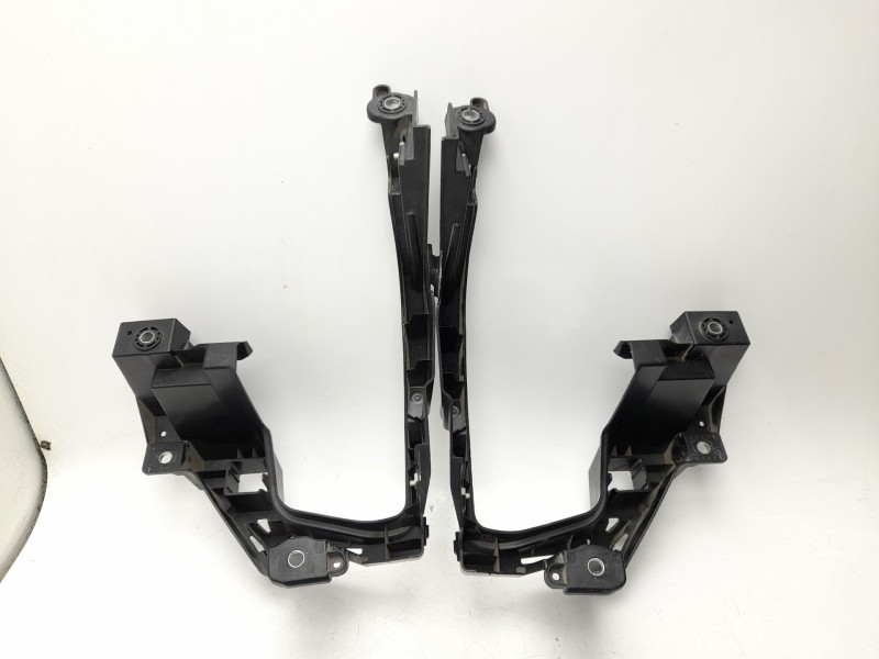 Recambio de soporte paragolpes delantero para citroën c3 aircross ii van (2c_, 2r_) puretech 82 referencia OEM IAM  1682869280 