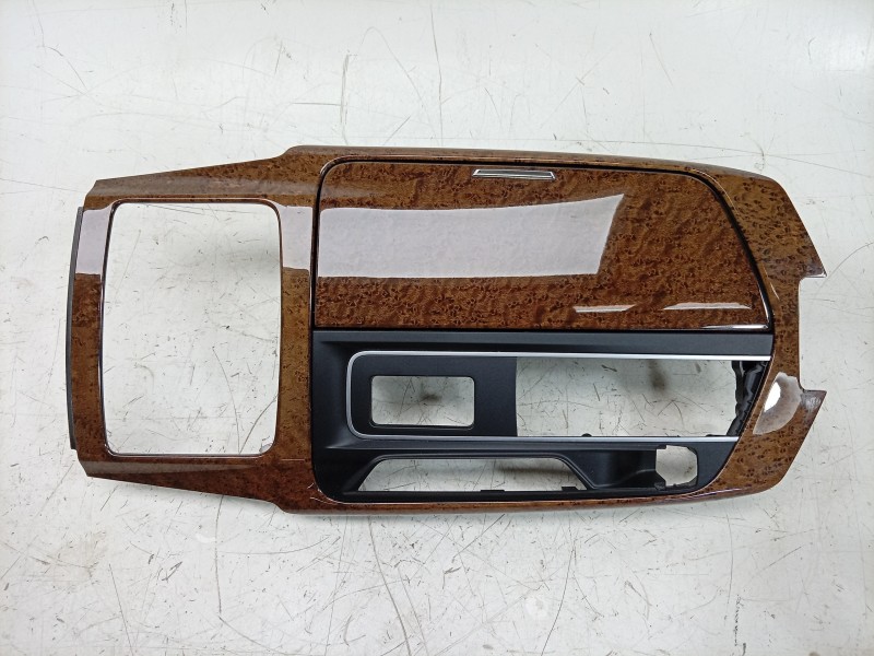 Recambio de guanecido consola central para maserati levante suv (m161) 3.0 d q4 referencia OEM IAM  670042318 