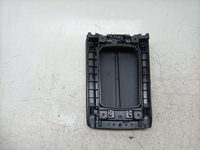 Recambio de apoyabrazos central para renault rafale rafale referencia OEM IAM  969203188R 
