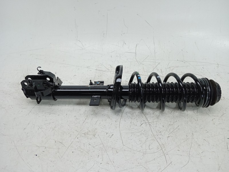 Recambio de amortiguador trasero derecho para dacia duster iii eco-g 100 essential referencia OEM IAM  543024047R 