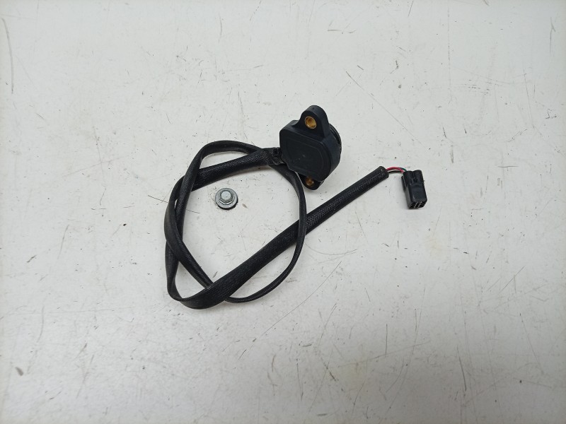 Recambio de sensor para triumph rocket 3 r referencia OEM IAM  T1295432 