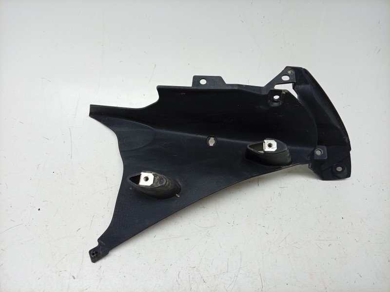 Recambio de moldura para bmw r 1250 rt referencia OEM IAM  46638529336 