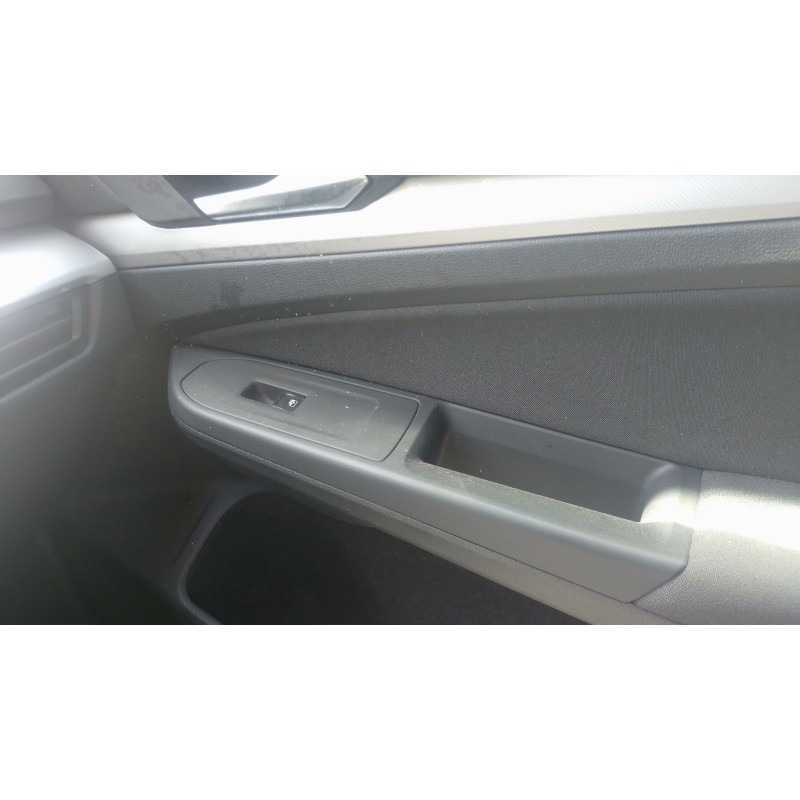 Recambio de mando elevalunas delantero derecho para volkswagen golf viii variant (cg5, db5) 1.0 tsi referencia OEM IAM   