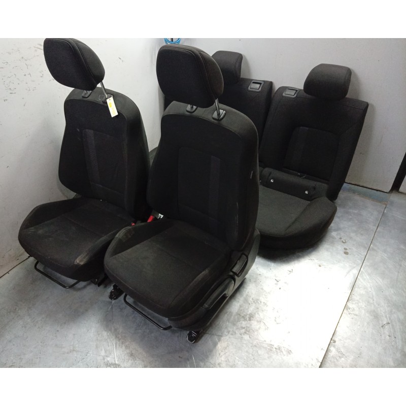 Recambio de juego asientos completo para hyundai i20 iii (bc3, bi3) 1.0 t-gdi hybrid 48v referencia OEM IAM  88160Q0040B6B 