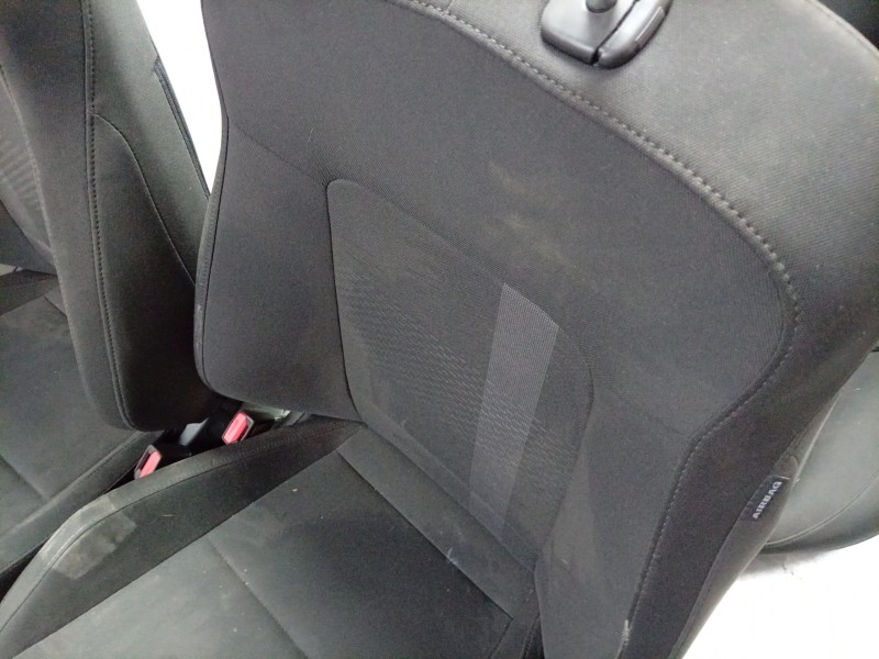 Recambio de juego asientos completo para hyundai i20 iii (bc3, bi3) 1.0 t-gdi hybrid 48v referencia OEM IAM  88160Q0040B6B 