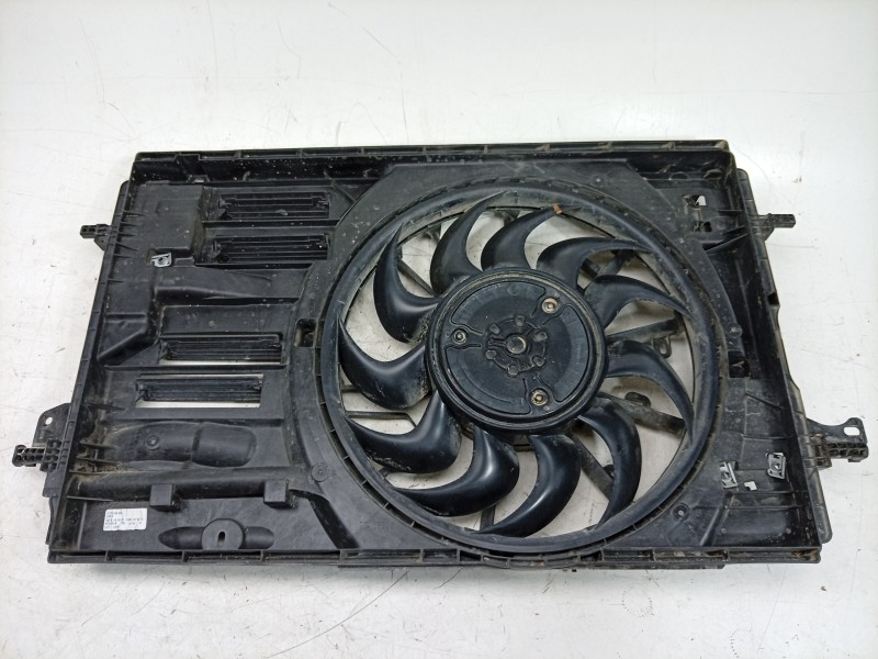 Recambio de electroventilador para dacia duster iii eco-g 100 essential referencia OEM IAM 0130707543 214810845R 