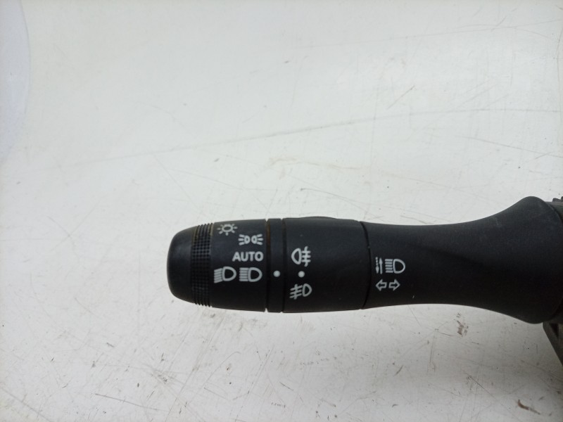 Recambio de mando multifuncion para dacia duster iii eco-g 100 essential referencia OEM IAM  255673502R 
