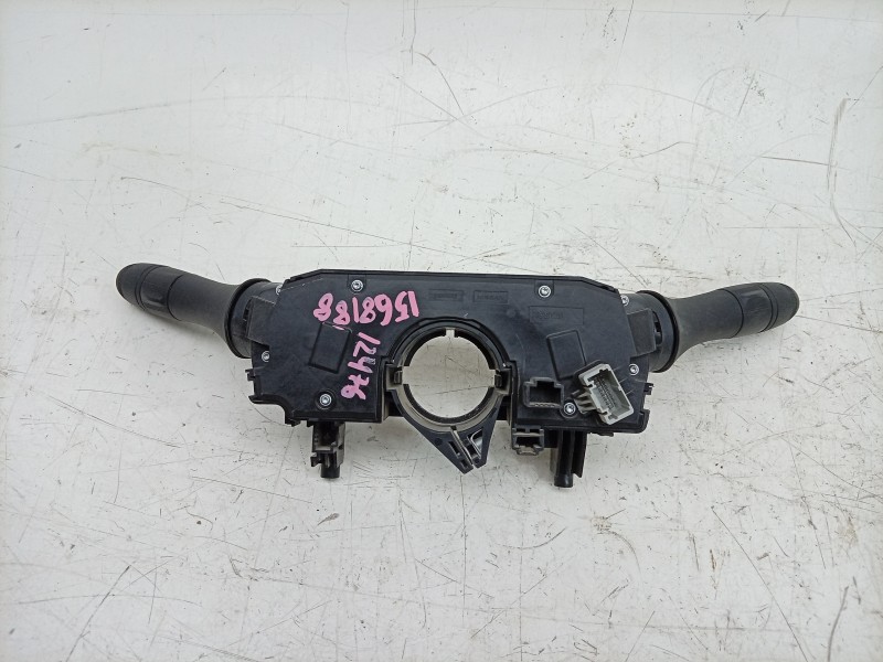 Recambio de mando multifuncion para dacia duster iii eco-g 100 essential referencia OEM IAM  255673502R 