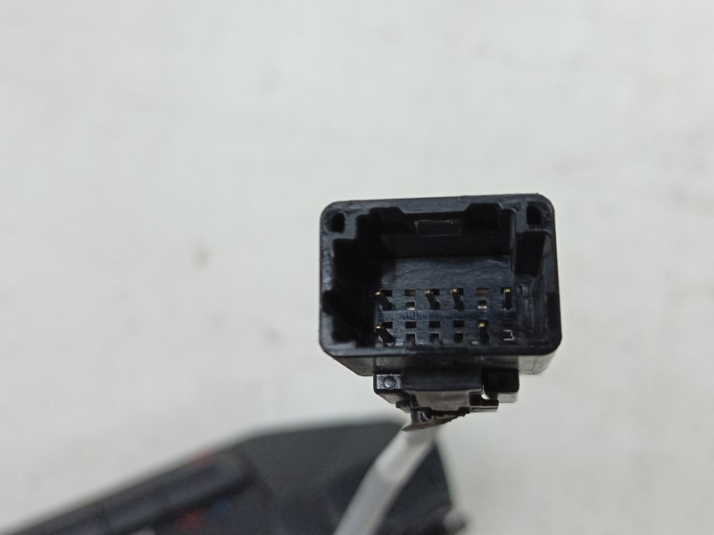 Recambio de mando climatizador para dacia duster iii eco-g 100 essential referencia OEM IAM  684402386R 