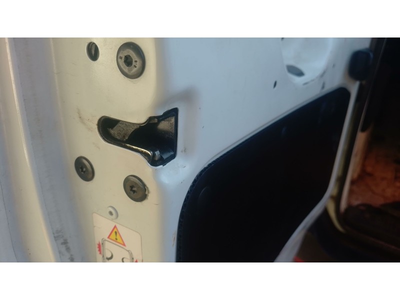 Recambio de cerradura puerta trasera izquierda para renault express furgoneta/monovolumen 1.5 blue dci 75 (f6aa) referencia OEM 