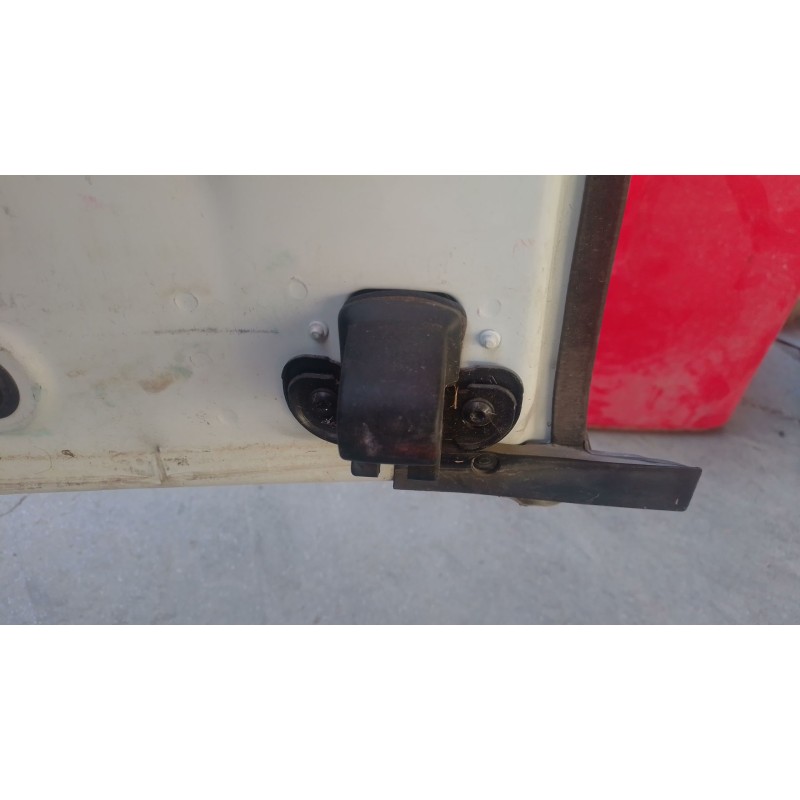 Recambio de cerradura puerta trasera derecha para renault express furgoneta/monovolumen 1.5 blue dci 75 (f6aa) referencia OEM IA