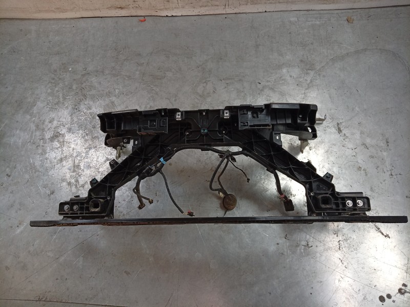 Recambio de panel frontal para tesla model 3 ev referencia OEM IAM  180191100F 